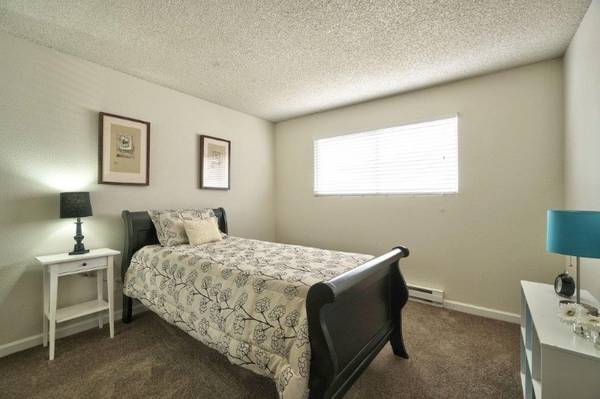 $1,503 / 2br - 809ft2 - Ventilador de techo, Patio o balcón, Revestimiento de azulejos (Gresham)63820824547329122