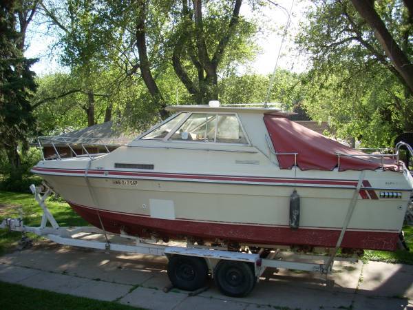 26.5 ft century project  boat 1