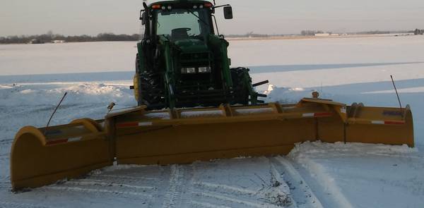 WING STYLE SNOW PLOW FULLY HYDRAULIC WITH ANGLE 1