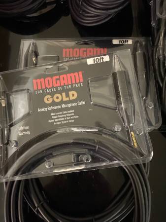 Mogami Gold XLR 10Ft Cables 1