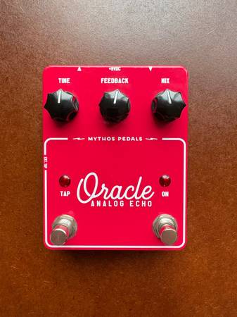 Mythos Pedals Oracle Analog Echo Delay 1