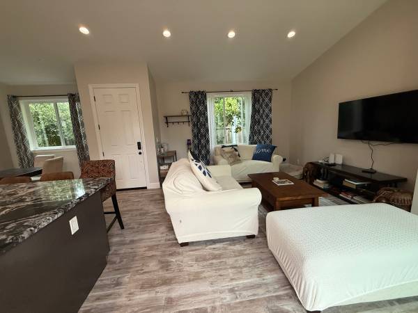 $6,600 / 2br - 1000ft2 - NEW GORGEOUS CUSTOM-BUILT HOME in Orchard Setting (STANFORD, BOX, FB (redwood city)64000590347522123