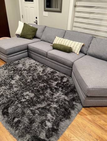 Gray U-Shaped Sectional Sofa with Double Chaise 1