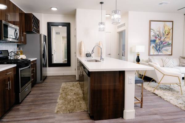 $2,100 / 2br - 1098ft2 - ¡Ubicación privilegiada + Vida premium! (Southern Highlands)63907025903619120