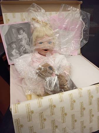 VTG Collectible Ashton Drake/Yolanda's Picture Perfect Porcelain Dolls 1