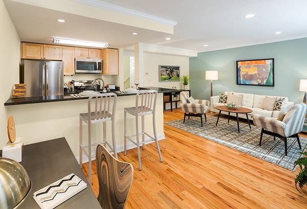 $3,085 / 1br - Brookline 1 Bed/1.5 Bath Townhouse | Hancock Village63810087669249121