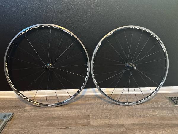 パーツ Syncros RP1.5 Road Bike Wheels パーツ Syncros RP1.5 Road Bike Wheels Syncros RP1.5 Road Bike Wheels