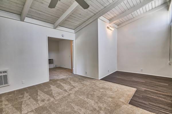 Unique 1 bedroom Upstairs! Pantry! Assigned parking spot! 1