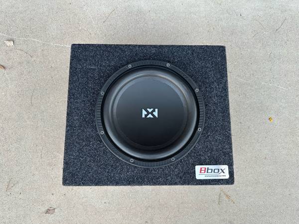 10” Shallow Sub in Compact Sealed Truck Box 1