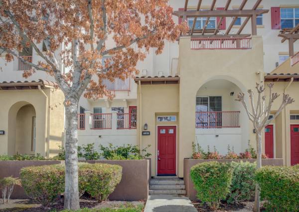 $3,100 / 2br - 1420ft2 - Dublin Ranch Villages one floor condo with garage (dublin / pleasanton / livermore)64000589891073120
