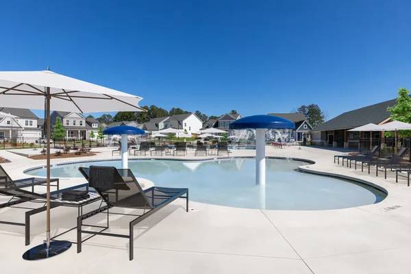 $2400.00 / 3br - 2173ft2 - Maintenance free 3 Bedroom END UNIT with office or gaming room.63921561260803122