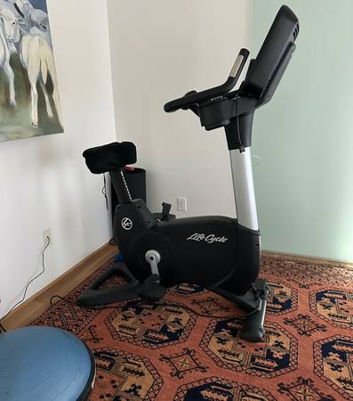 Lifecycle 95C Upright Exercise Bike 1