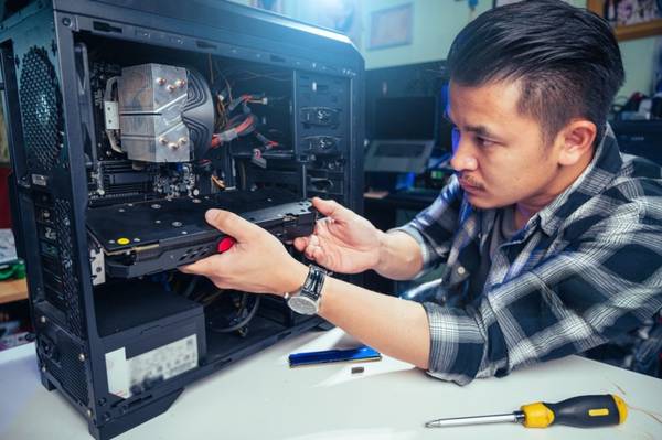 Experienced IT Professional - Computer Repair & Tech Support 1