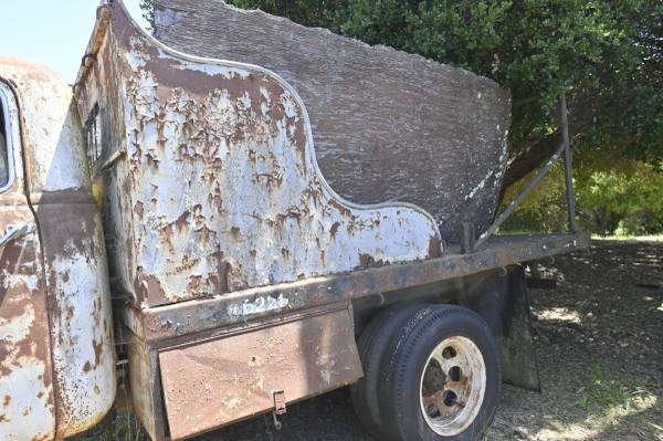 1955 Chevrolet Flatbed Truck for Restoration w/ Winch - $3,000 (watsonville)63613183582977123