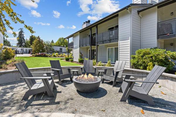 $3,387 / 3br - 1200ft2 - Relájate en The Ridgedale con espaciosos apartamentos de 1 habitación + comodidades de lujo (Bellevue)63862288190979120