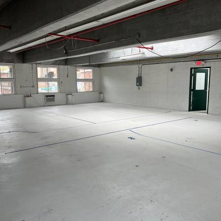 $2,450 / 1600ft2 - Suite 315 con vistas, claraboya, VENTANAS (Peekskill)63880472375427120