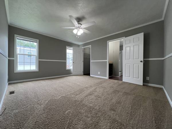 $1,379 / 3br - Spacious 3BR/2BA Homes + Exclusive Move-In Incentives! (Autumn Forest)64027442177281123