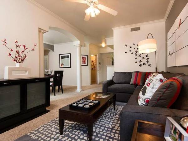 $1,649 / 1hab - 789ft2 - Cerca de Sugar House Park, Chimenea de Gas con Repisa, Lavavajillas (Sugarhouse)63670973126785120