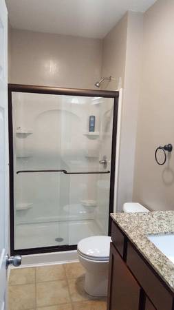 $750 / 1br - Habitación Privada en Casa Compartida en el Centro W.Side - Servicios + Wifi + Lavandería Incluidos (grand rapids nw)63985935632386124