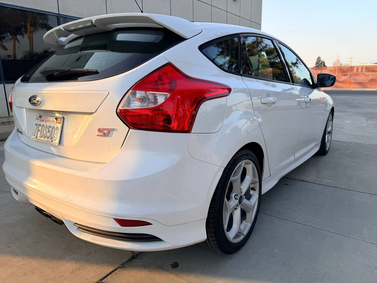 2014 Ford Focus ST 1 owner