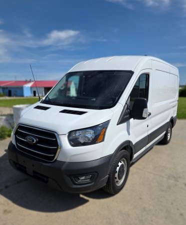 2020 Ford Transit 150 Medium