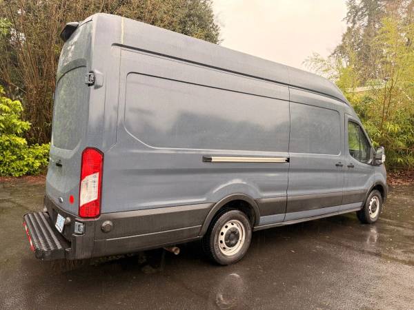 2020 Ford Transit 250 - Photo 12