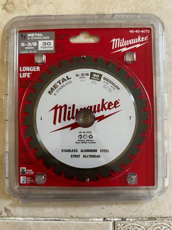 Milwaukee 5-3/8" x 30 Teeth Metal & Stainless Cutting Circular Saw New 1