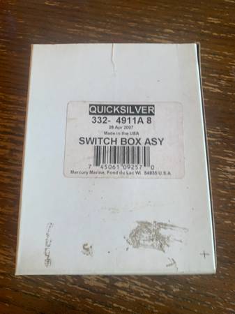 Quicksilver switchbox 332-4911A8 1