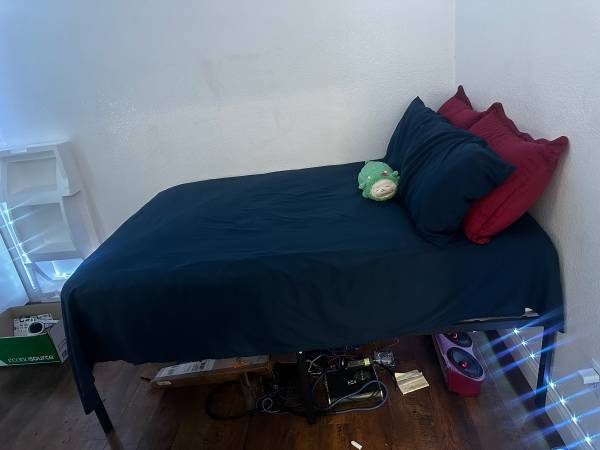 Full size bed 1