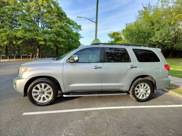 2014 Toyota Sequoia Limited 4WD! ¡Excelente estado!!! - $14,70063654715154307123