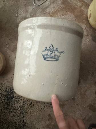 your Robinson Ransbottom piece features the cobalt blue crown and a number 2, it 1