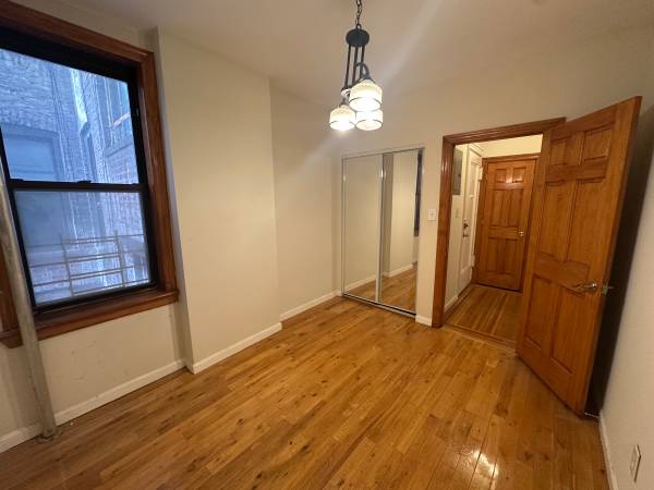 $2,600 / 2br - 2 bedroom 1 bath great area (Kensington @18th ave F subway)63945632625667121