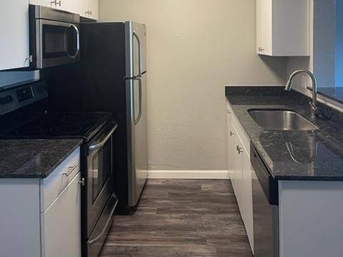 $1,175 / 1br - 600ft2 - Personal Balcony or Patio, On-site Maintenance64024993086851124