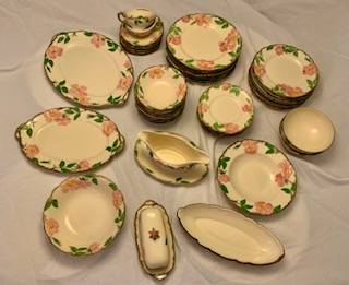 Franciscan Desert Rose 50-piece dinnerware set 1