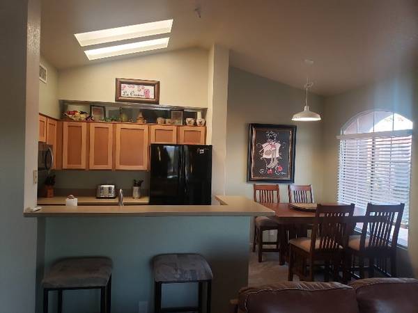 $1,695 / 1br - 650ft2 - Lakeshore Village Overlooks Rotary Park 1 bed/bath for winter visitor (Lake Havasu City)64038880467971122