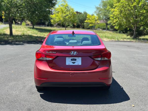 Hyundai Elantra SE 2014 - $5,800 (Portland)63616152005889123