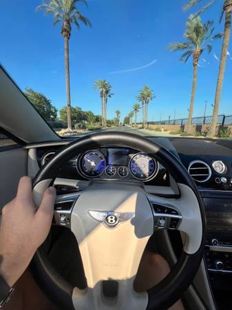 2013 Bentley Continental GTC Convertible v8 Low miles - $54,500 (Fort Lauderdale, Florida)63612747677313123