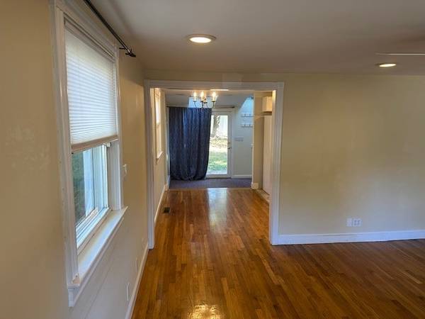 $3,200 / 2br - Waltham 2 Bed/2 Bath Single-Family Home | Mountain Rd $64146856709634124
