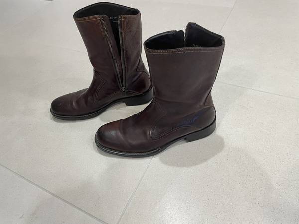 Men's Cole Hahn leather boots 1