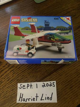 LEGO SET:  "Gas N Go Flyer" New/Old Stock In Sealed Box  1994 1
