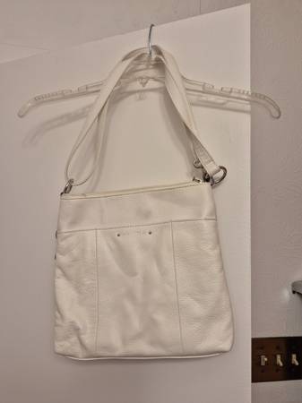 Tignanello white leather shoulder bag 1