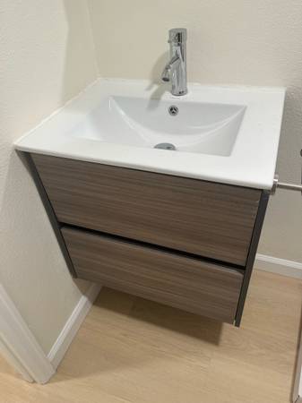 24” floating vanity 1