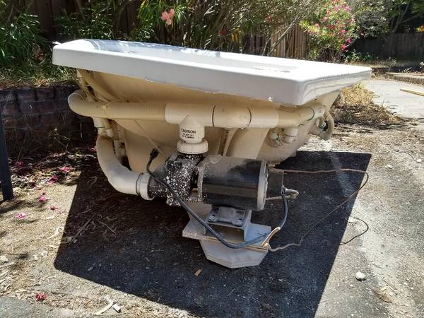 Corner Whirlpool Jacuzzi Bathtub - $1,588 (SARATOGA)63471477527171123