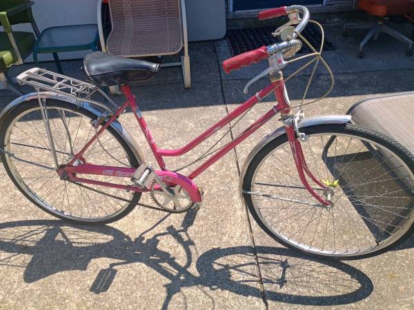 Vista Sophisticate classic bike 1