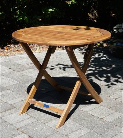 PATIO TABLE 1