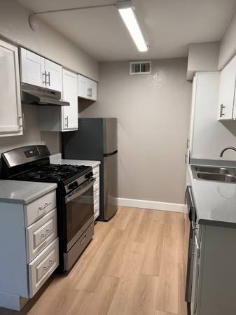 $1,069 / 2br - 900ft2 - Now Leasing – October Availability at Villas Las Cerezas (4515 E Grant Rd)63674721910273121