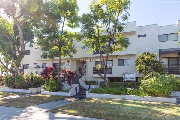 $2,645 / 2br - A must see property, 24/7 Emergency Maintenance, 2 bedroom (423 North Oxford Avenue, Los Angeles, CA)63840112676867124
