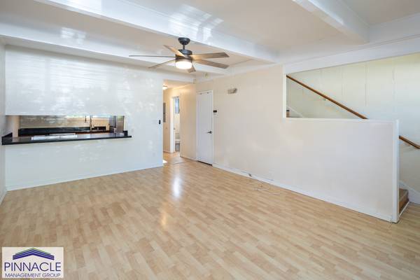 $3,200 / 2br - 1035ft2 - Remodeled 2 bdr/2 bth/1Pkg townhome w/ split AC in Waialae-Kahala area63939393868163120