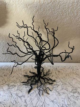 Wire Halloween Tree 1