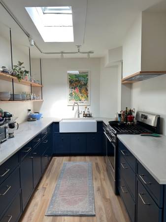 $1,800 / 2br - 1br in 2br/2bth apartment available for short term sublet (Bushwick)64033290085891120